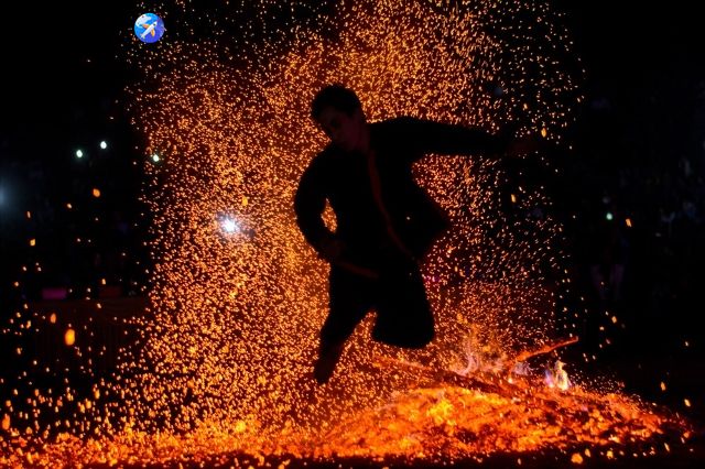 Nghi lễ nhảy lửa của người Pà Thẻn là một di sản văn hóa phi vật thể quốc gia