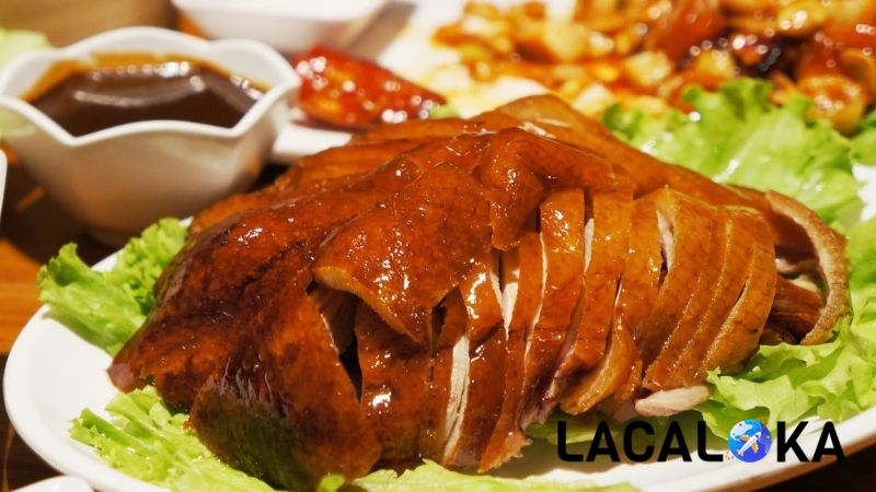 Vịt Quay chao Nha Trang là quán ăn bình dân nổi tiếng tại địa phương
