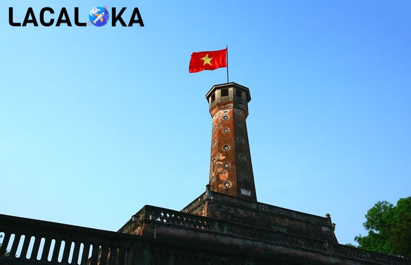 Kiến trúc cột cờ Nam Định khá tương đồng với cột cờ Hà Nội